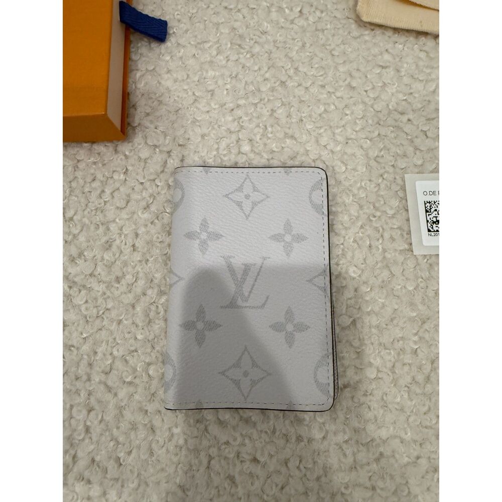 Louis Vuitton White Pocket Organizer M30315